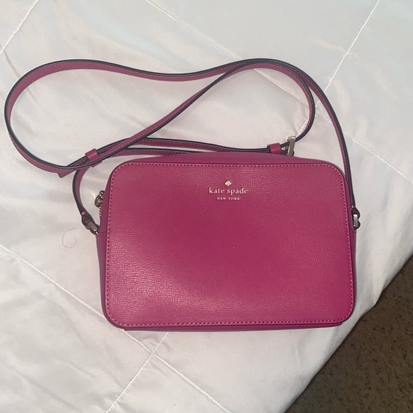 Kate Spade raspberry pink camera style crossbody purse - Picture 1 of 3